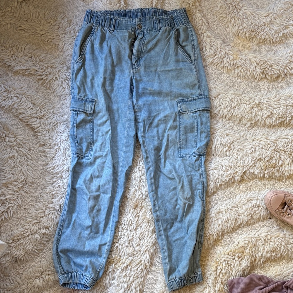 American Eagle Women’s Chambray Cargo Pants Pull On High Rise Pockets Blue 2